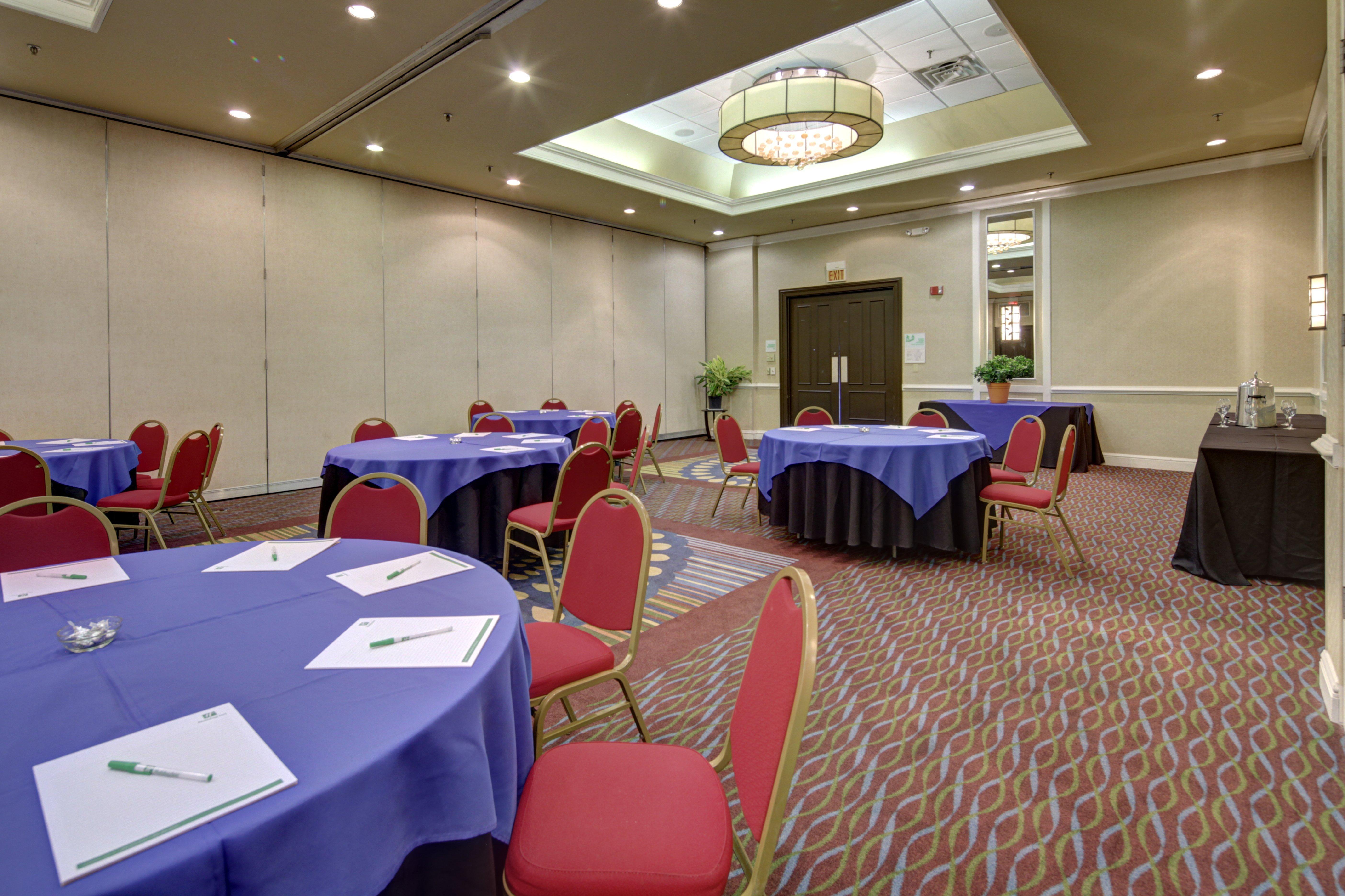Holiday Inn Staunton Conference Center By Ihg Exterior foto